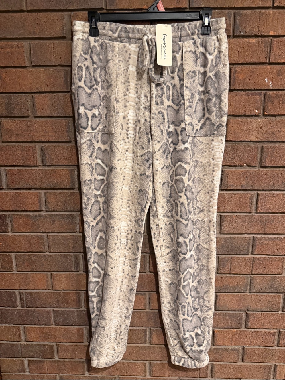 Impressions Boutique Snake Print Jogger Pants - Gray Cream super soft medium NWT